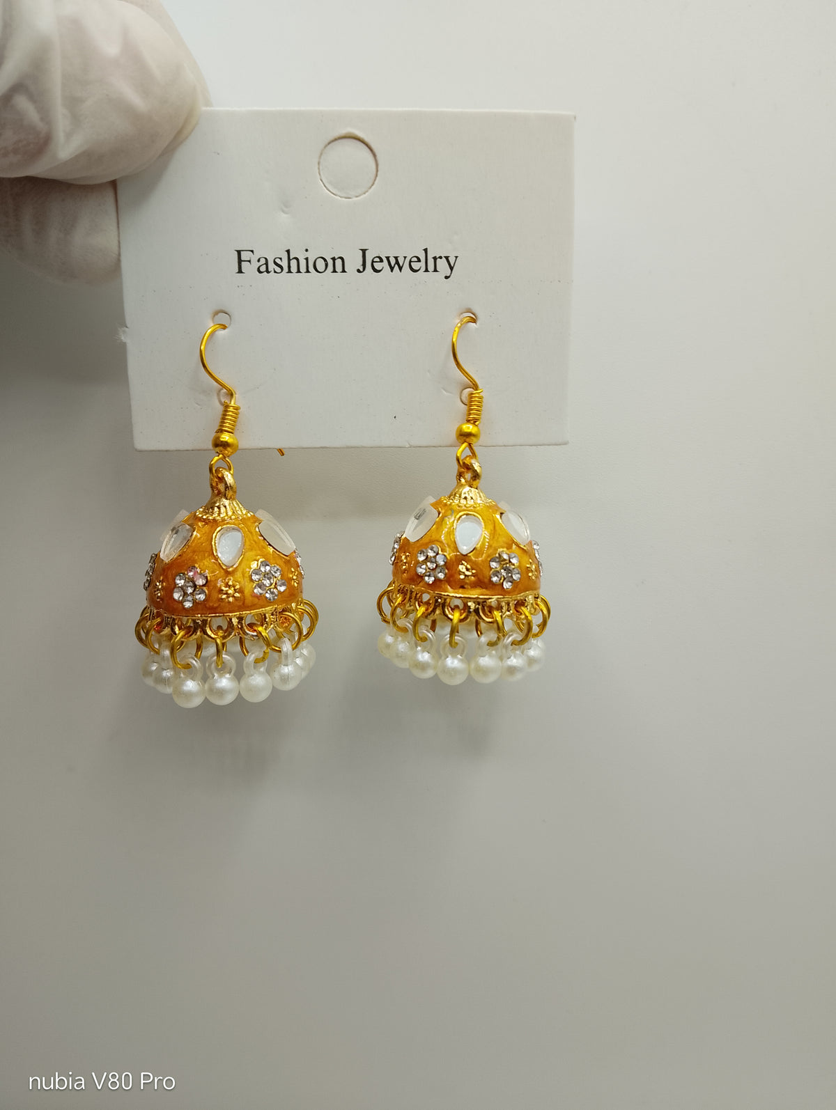 Noor-e-Mehfil Jhumka – Emerald Meenakari & Pearl Drop