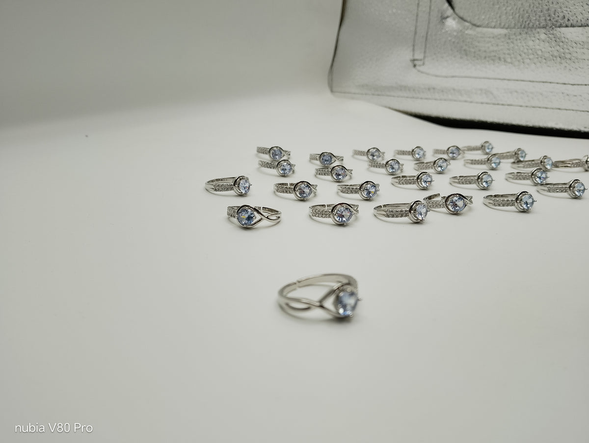 Celestia Loop Ring
