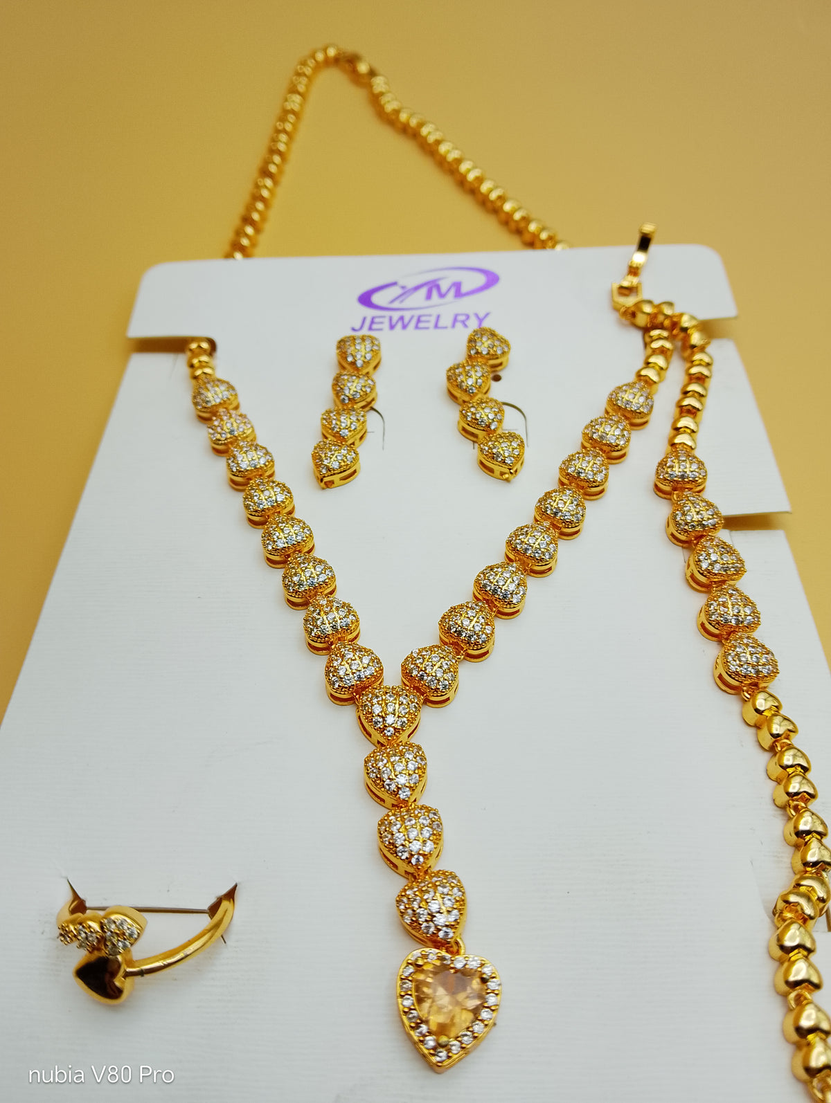 Amora Heart Cascade Set
